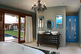 Master Bathroom - Villa Erick