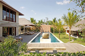Pool & House - Villa Sakti